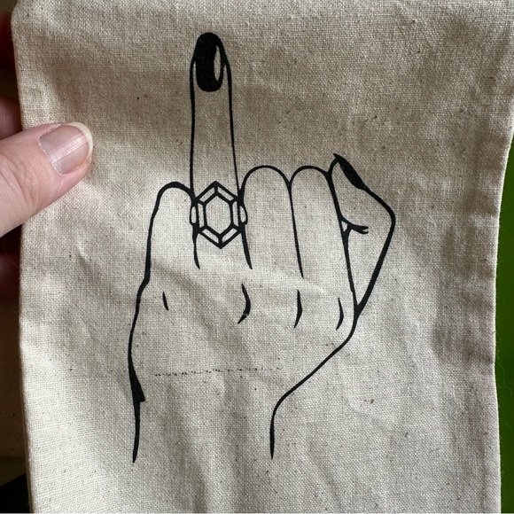 Canvas Drawstring Bags with Engagement Ring Design - Picture 3 of 4